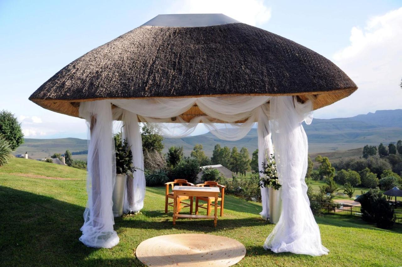 Montusi Mountain Lodge Bonjaneni ภายนอก รูปภาพ