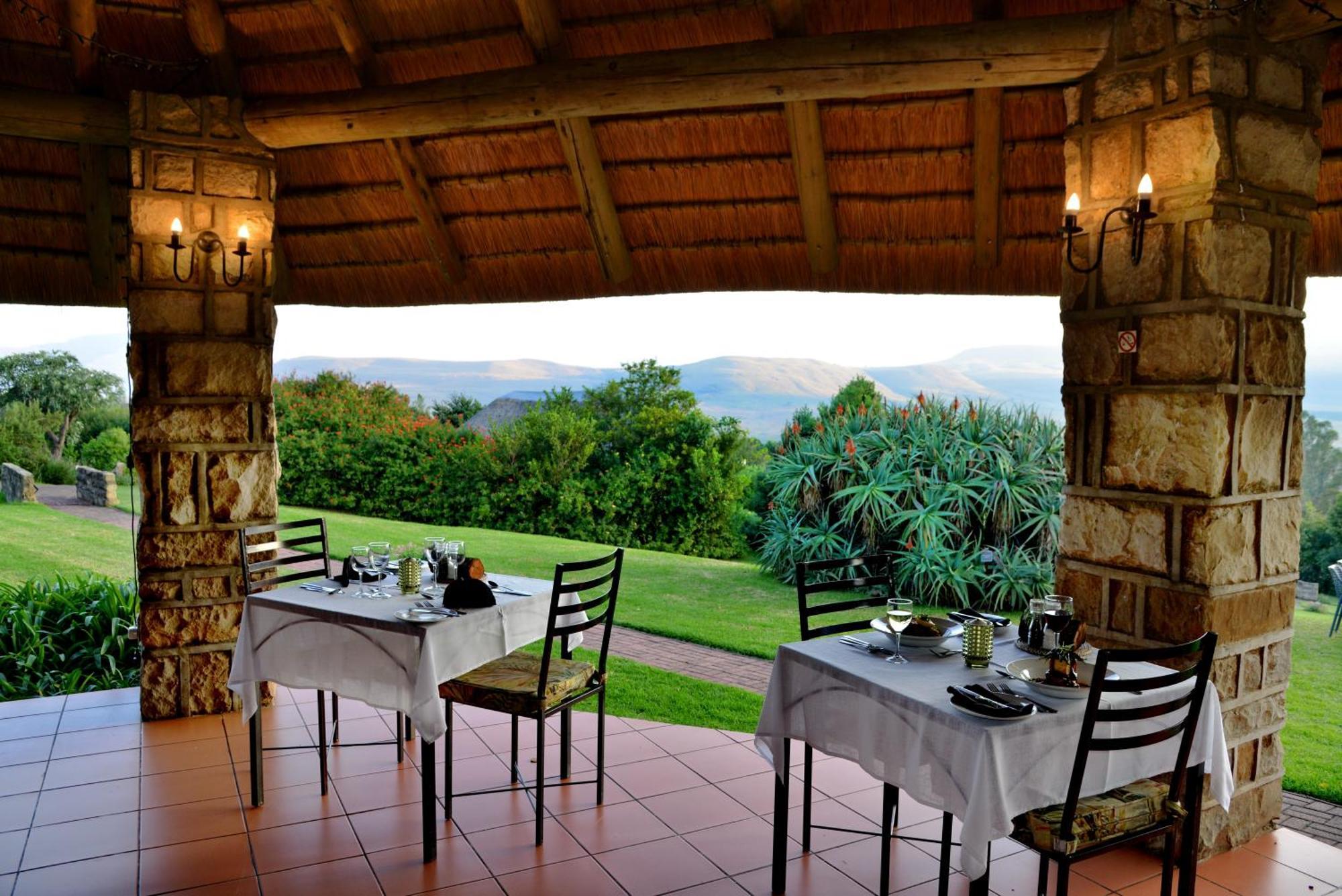 Montusi Mountain Lodge Bonjaneni ภายนอก รูปภาพ