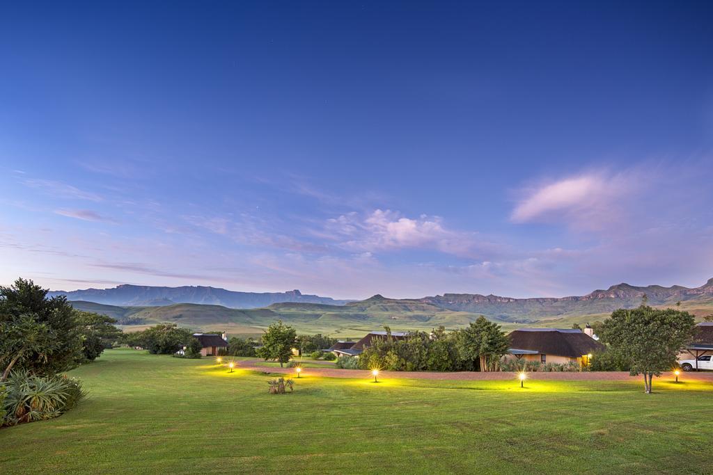 Montusi Mountain Lodge Bonjaneni ภายนอก รูปภาพ