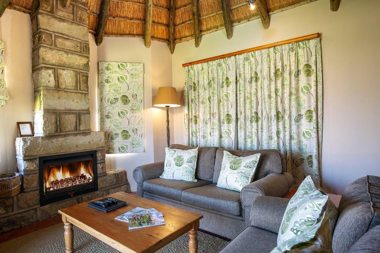 Montusi Mountain Lodge Bonjaneni ภายนอก รูปภาพ