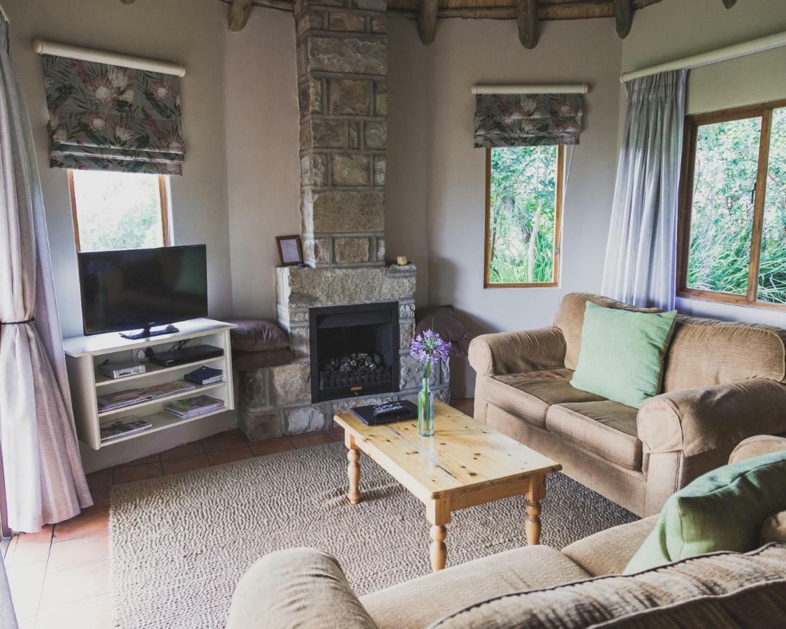 Montusi Mountain Lodge Bonjaneni ภายนอก รูปภาพ